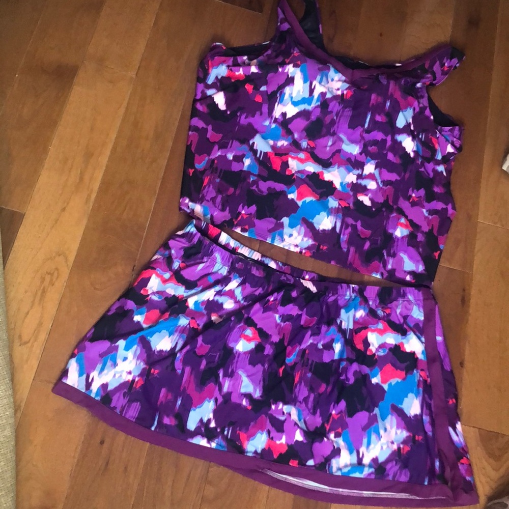 Swimsuits For All  2 piece skirt with shorts under it
